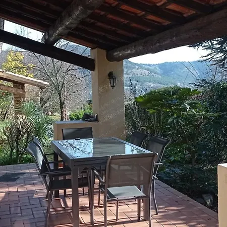 Gite Au Pied Du Grand Cedre Vesseaux Buitenkant foto